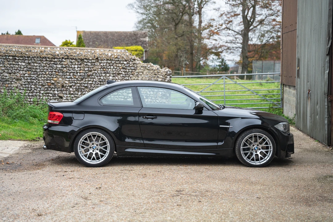 2011 BMW 1M - Image 26 of 31