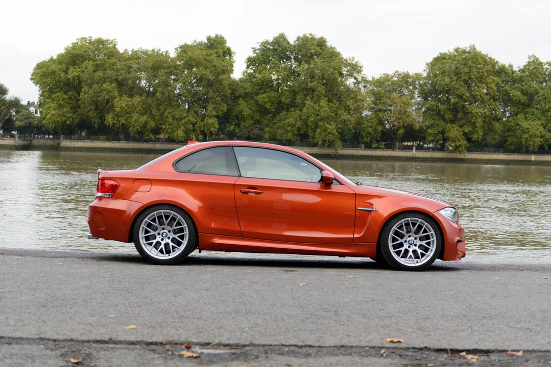 2011 BMW 1M - Image 6 of 31