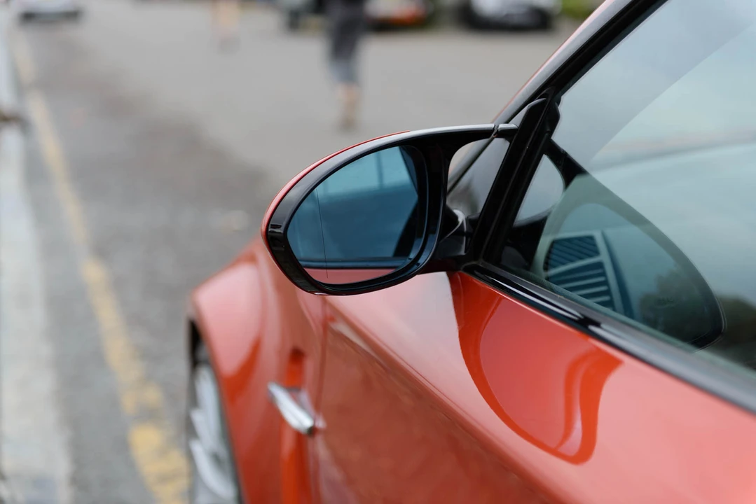 2011 BMW 1M - Image 21 of 31