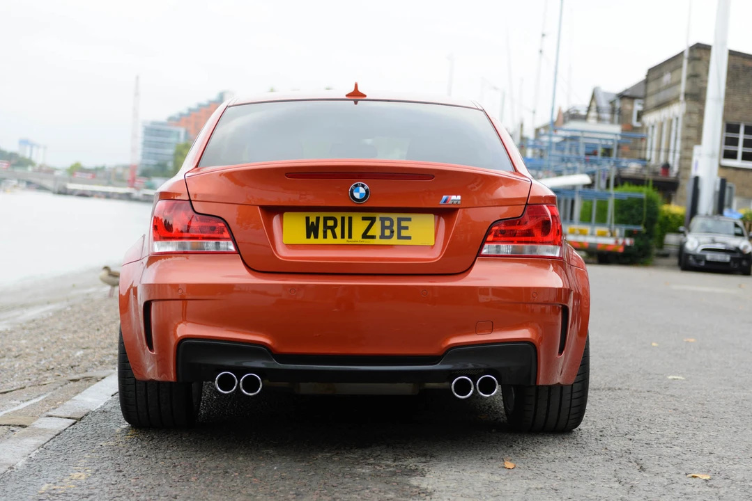 2011 BMW 1M - Image 23 of 31