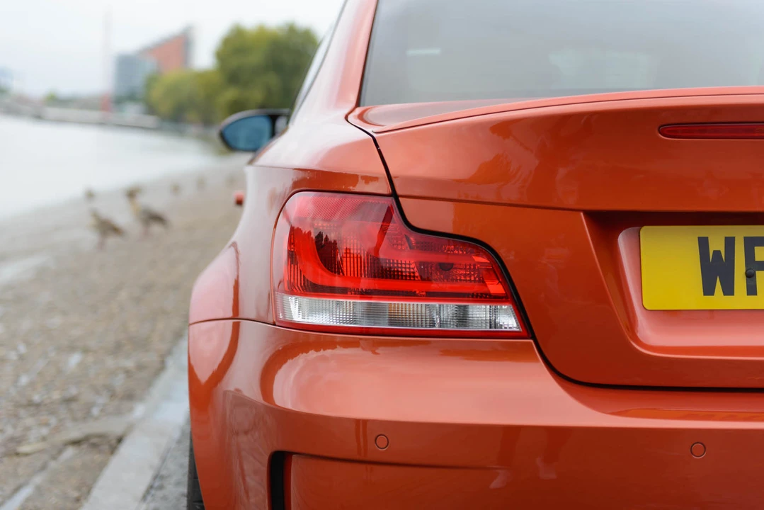 2011 BMW 1M - Image 24 of 31