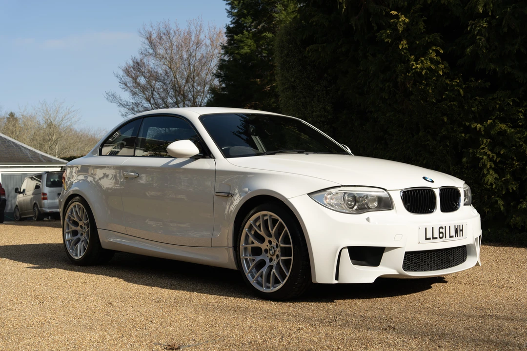 2011 BMW 1M - Image 12 of 31