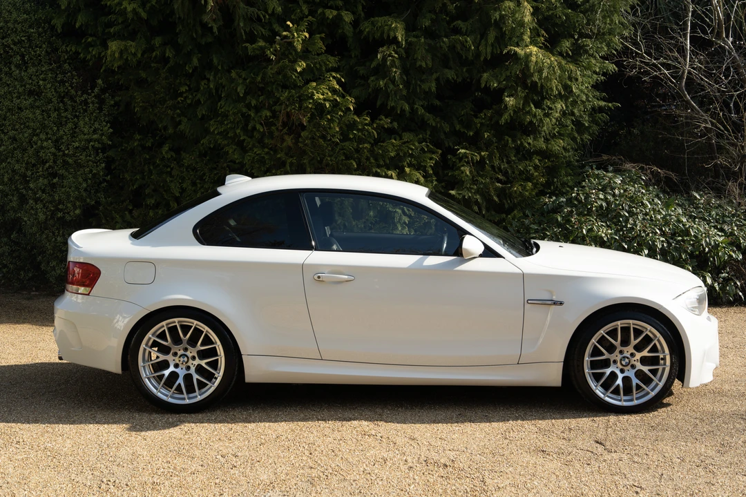 2011 BMW 1M - Image 13 of 31