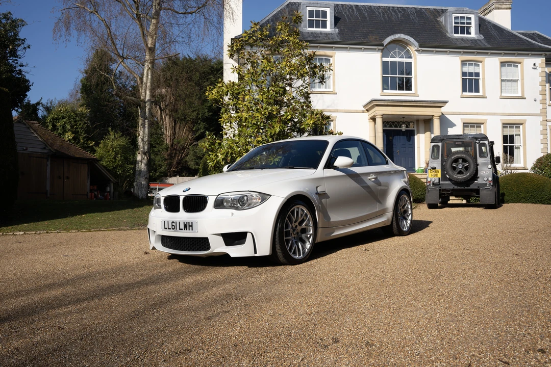 2011 BMW 1M - Image 18 of 31