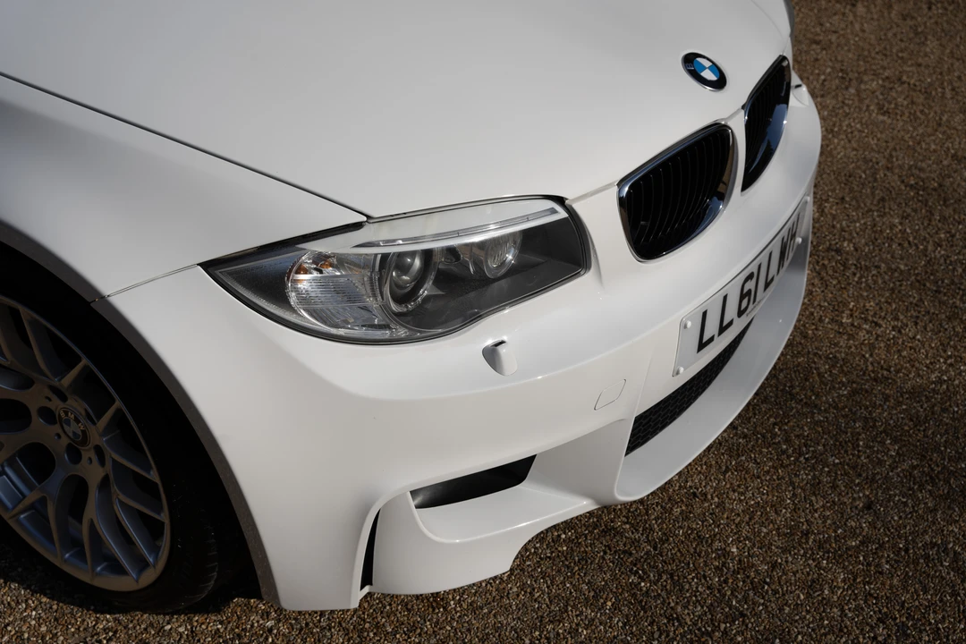 2011 BMW 1M - Image 19 of 31