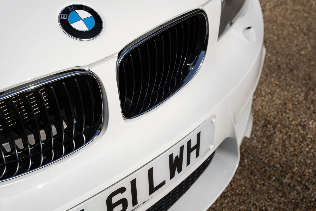 2011 BMW 1M - Image 24 of 31