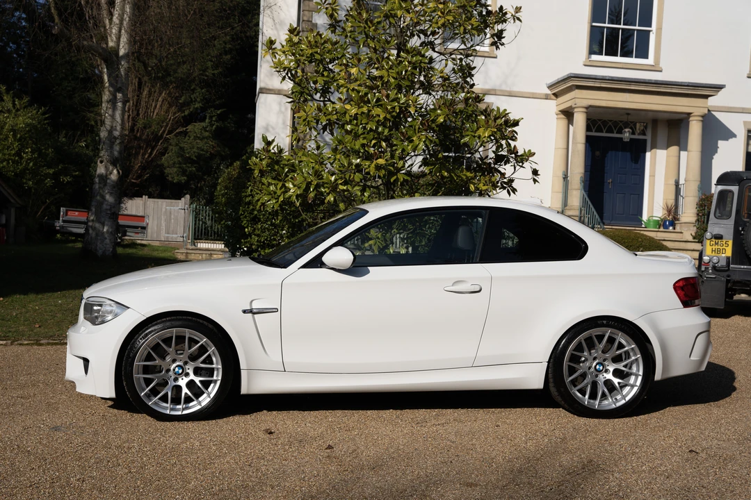 2011 BMW 1M - Image 17 of 31