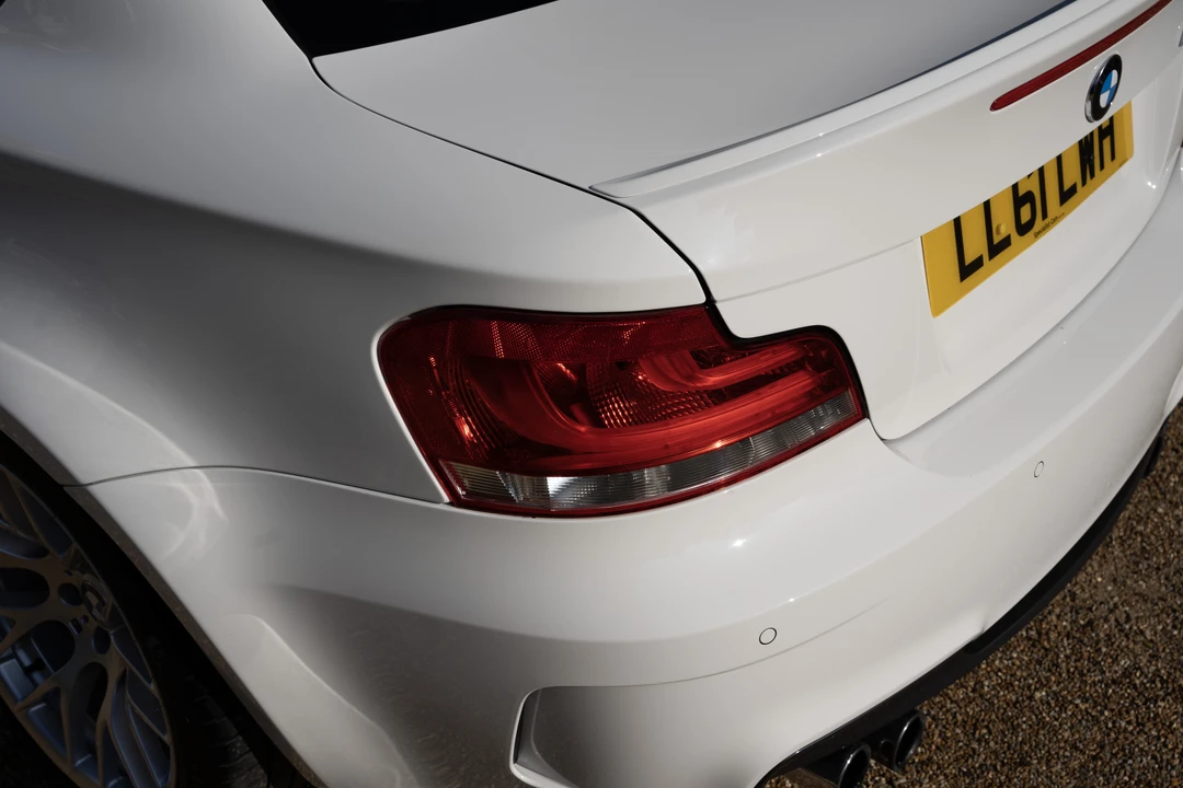 2011 BMW 1M - Image 28 of 31