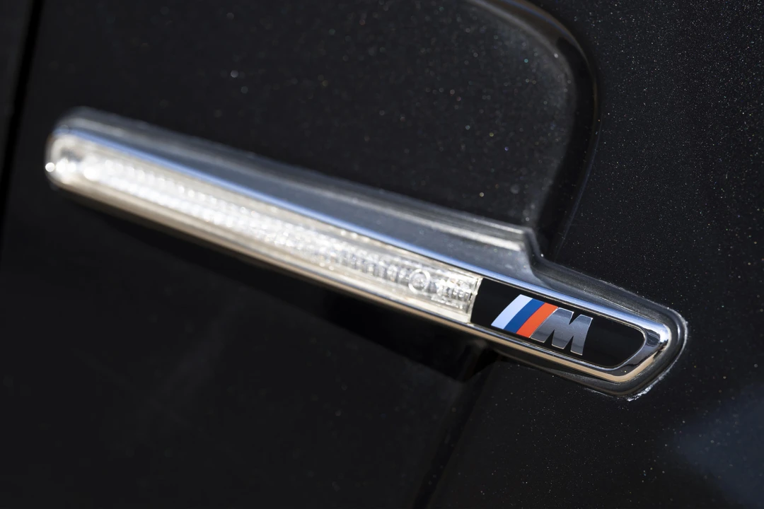 2011 BMW 1M - Image 25 of 31