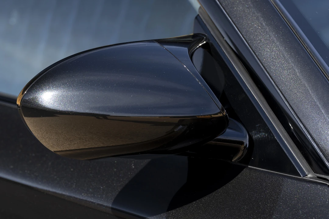 2011 BMW 1M - Image 27 of 31