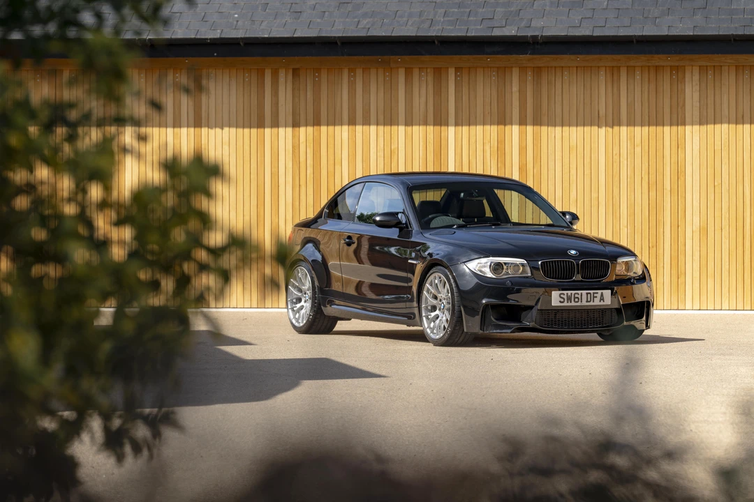 2011 BMW 1M - Image 20 of 31