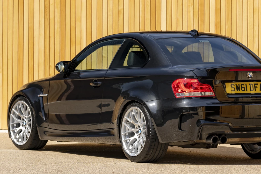 2011 BMW 1M - Image 21 of 31