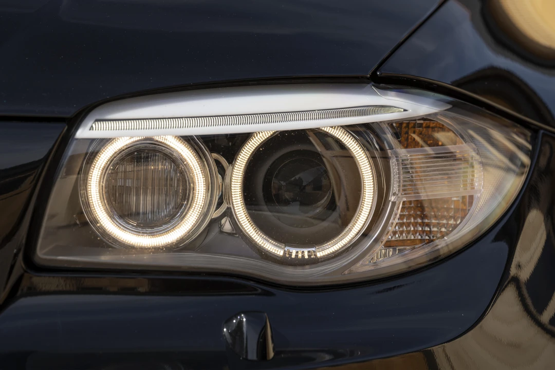 2011 BMW 1M - Image 31 of 31