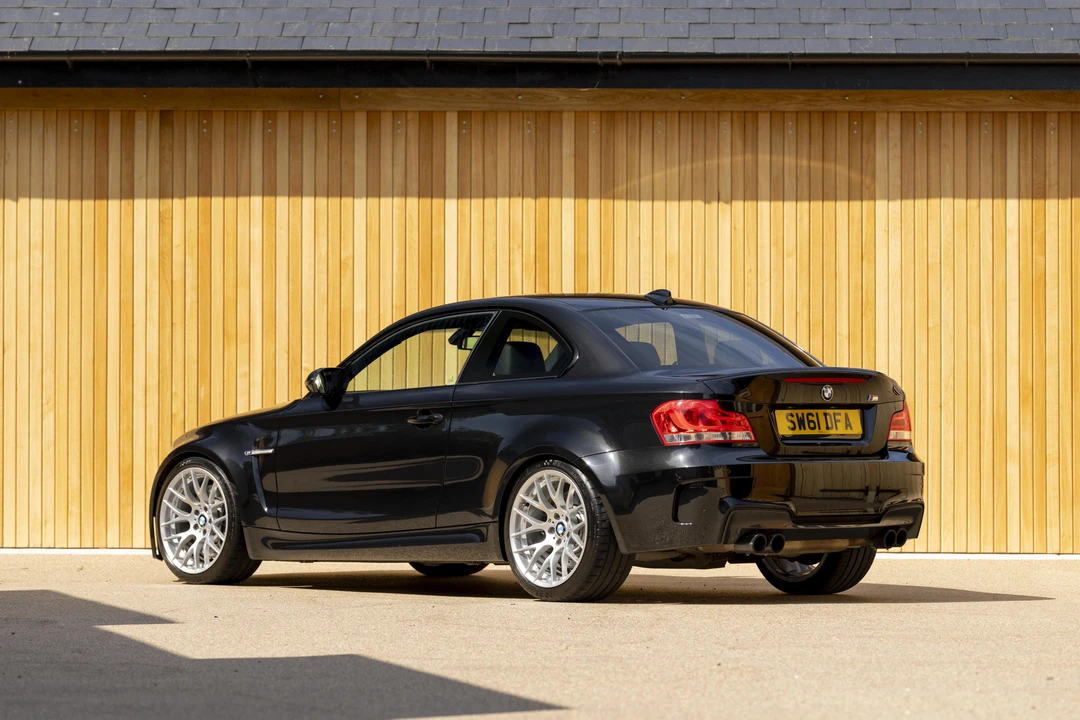 2011 BMW 1M - Image 7 of 31