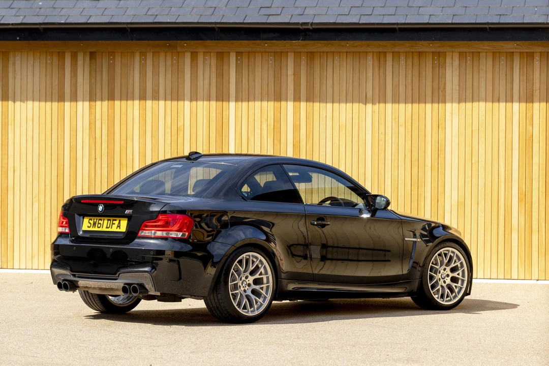 2011 BMW 1M - Image 12 of 31