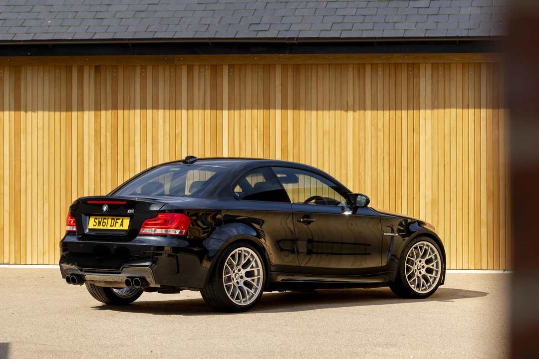 2011 BMW 1M - Image 5 of 31