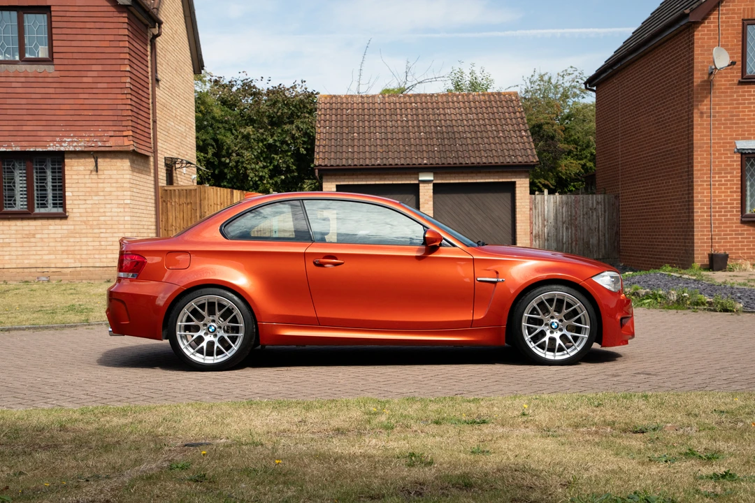 2011 BMW 1M - Image 8 of 31