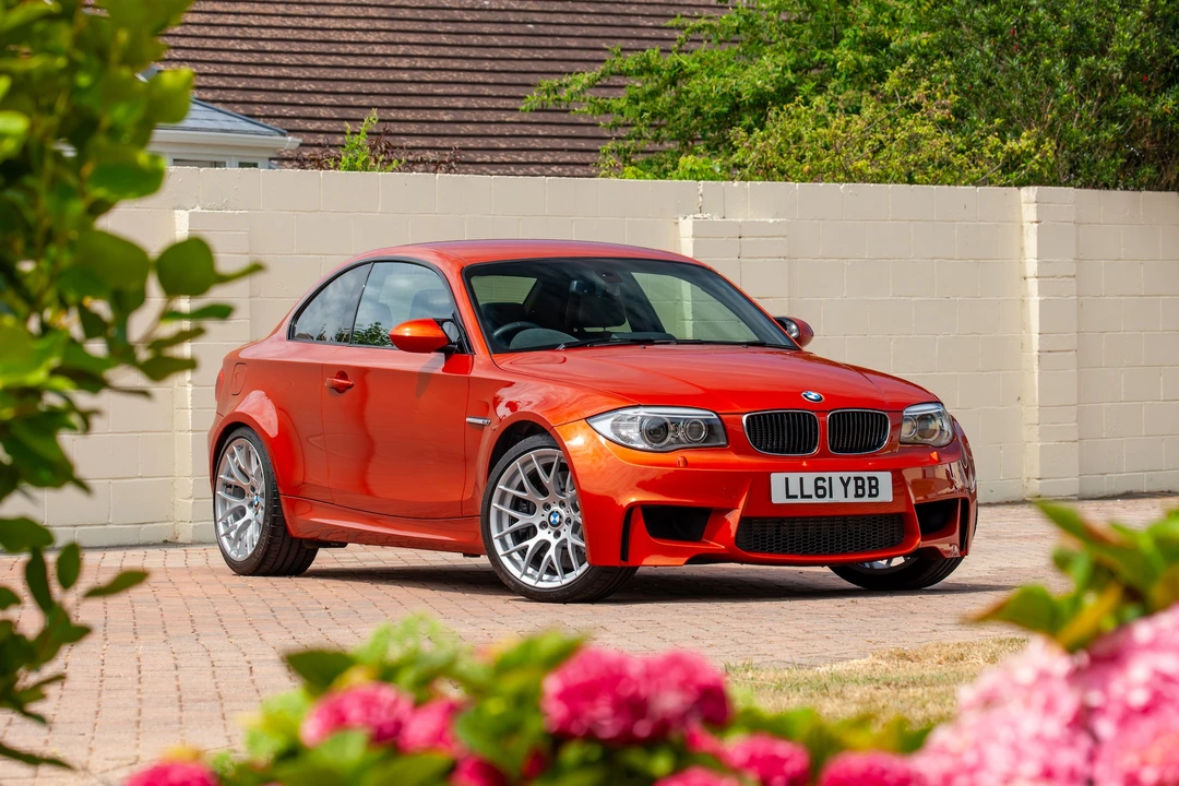 2011 BMW 1M - Image 10 of 31