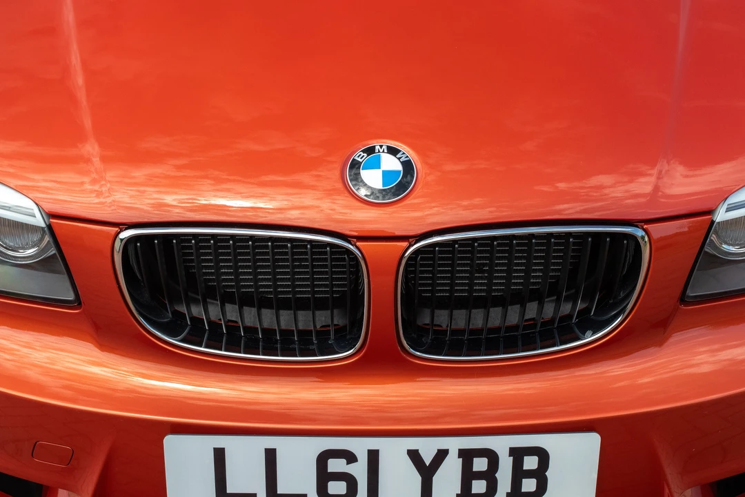 2011 BMW 1M - Image 17 of 31