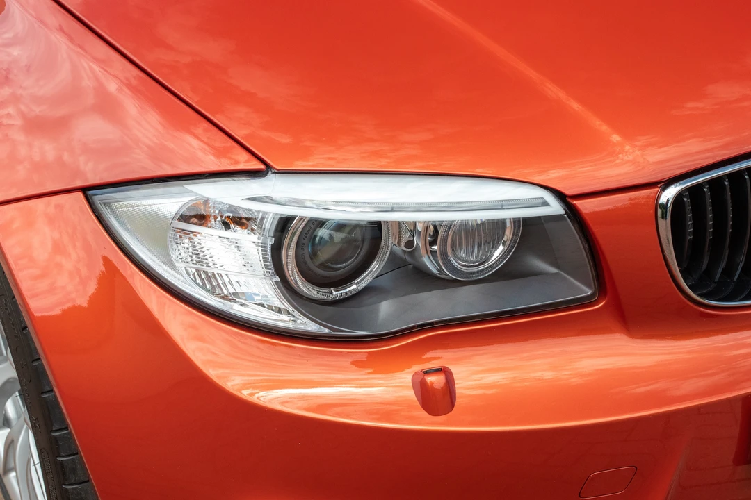 2011 BMW 1M - Image 19 of 31