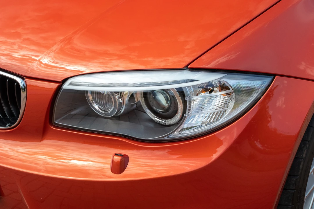 2011 BMW 1M - Image 20 of 31