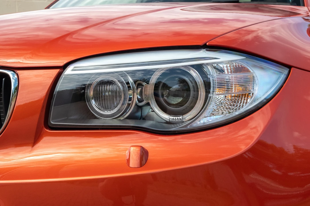 2011 BMW 1M - Image 21 of 31