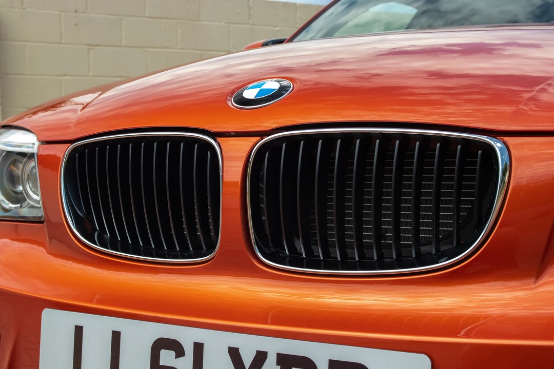 2011 BMW 1M - Image 23 of 31
