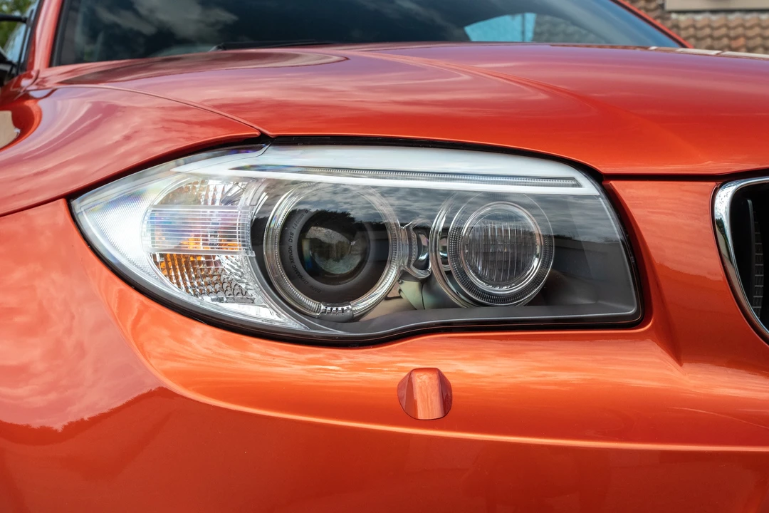 2011 BMW 1M - Image 26 of 31