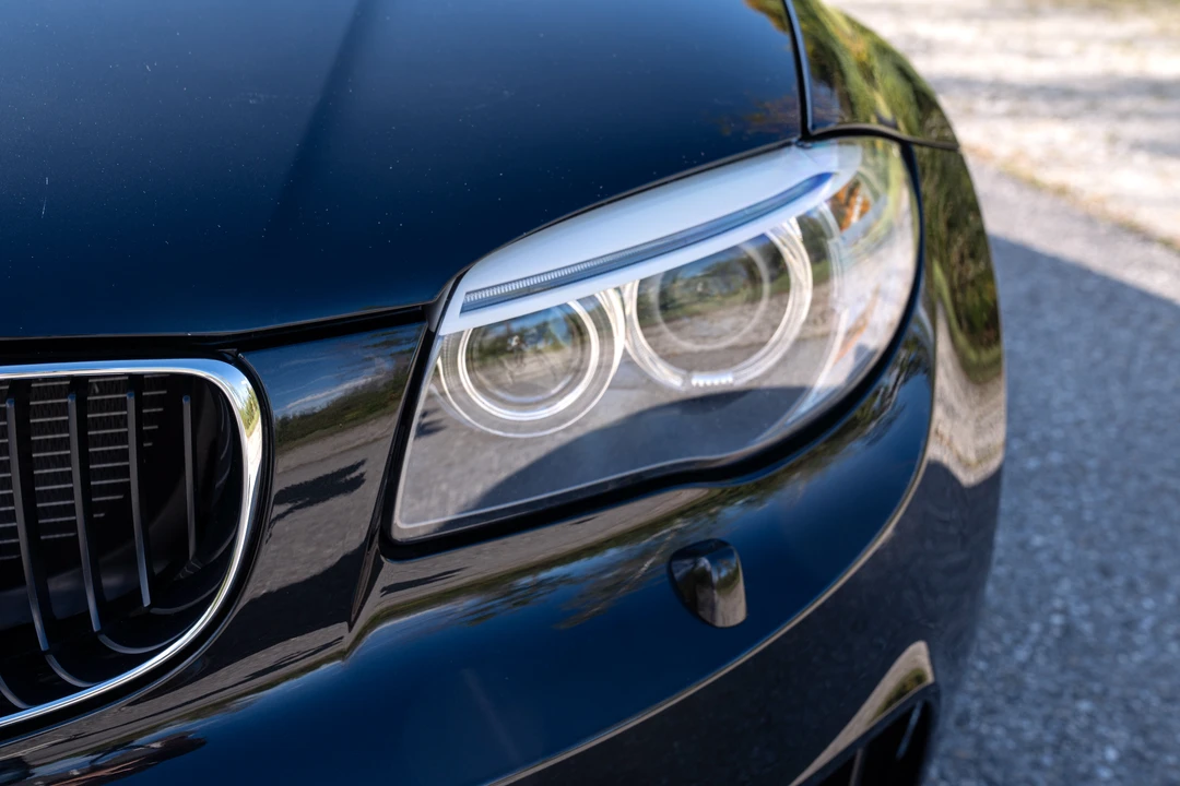 2011 BMW 1M - Image 25 of 31