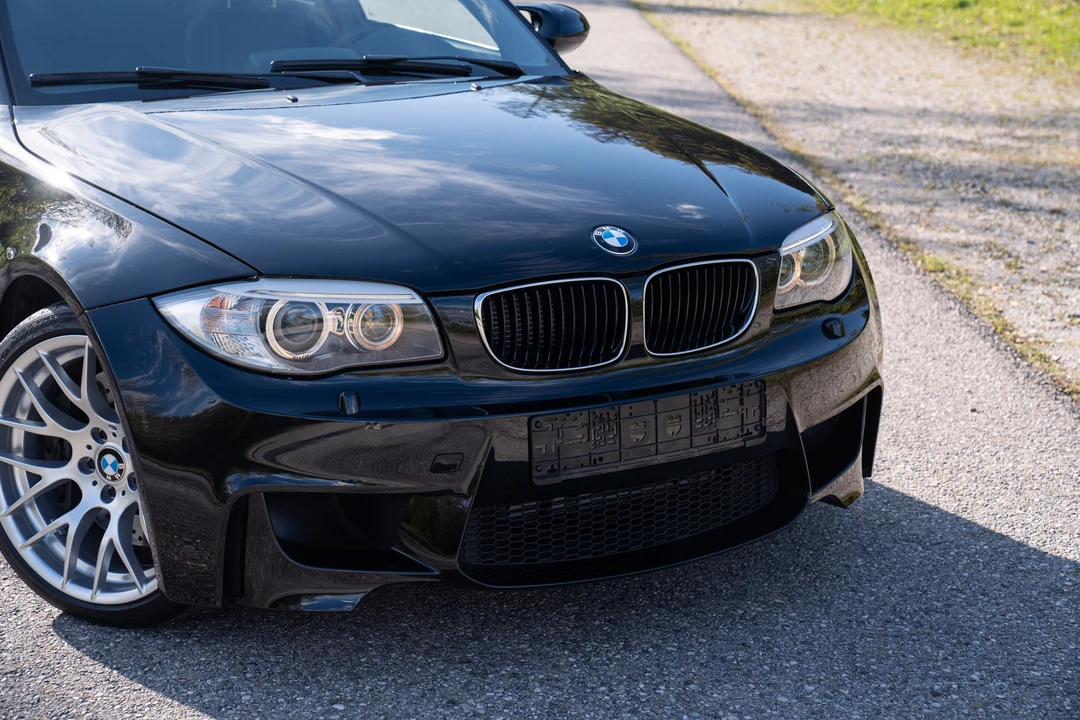 2011 BMW 1M - Image 24 of 31