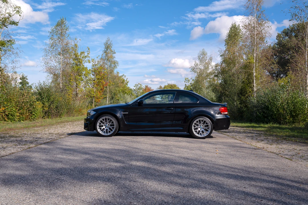2011 BMW 1M - Image 4 of 31