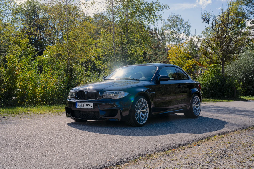 2011 BMW 1M - Image 14 of 31