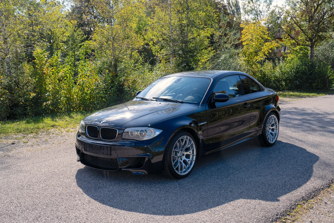 2011 BMW 1M - Image 10 of 31