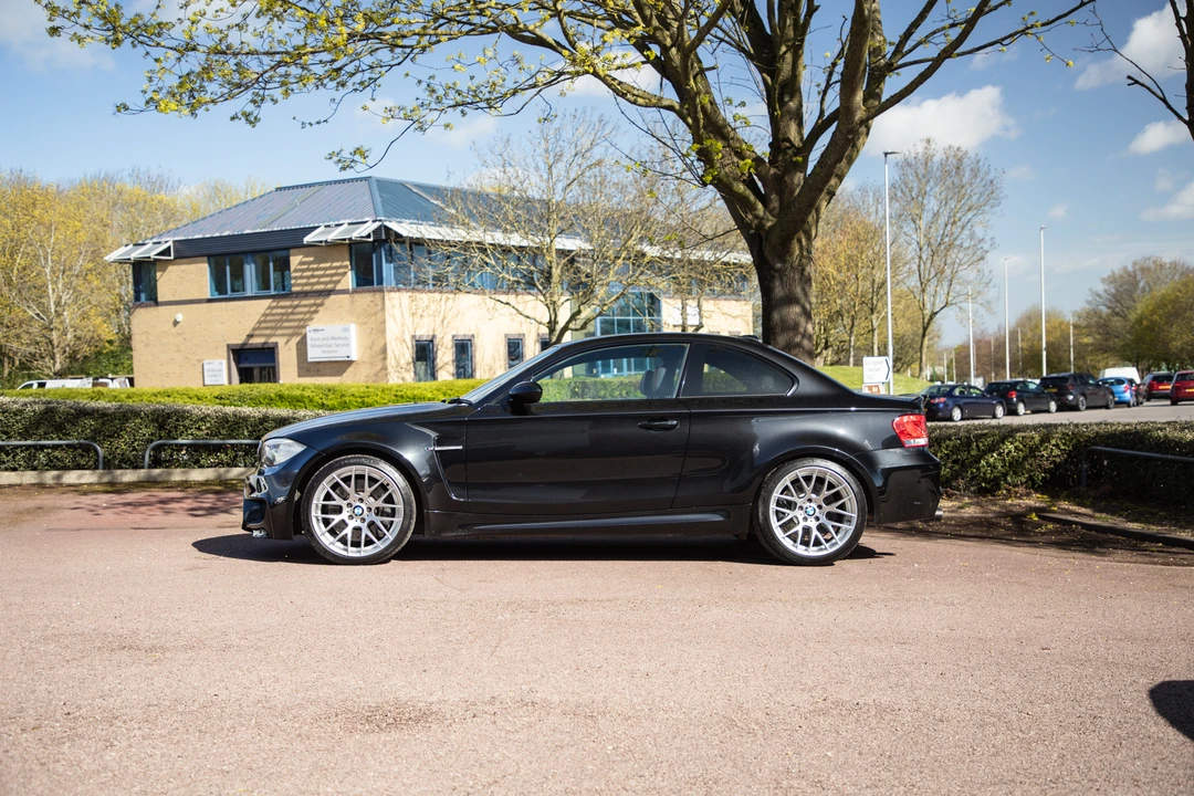 2011 BMW 1M - Image 8 of 31