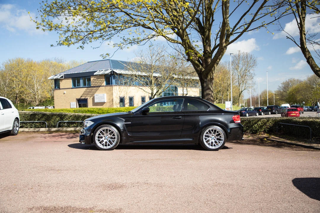 2011 BMW 1M - Image 15 of 31