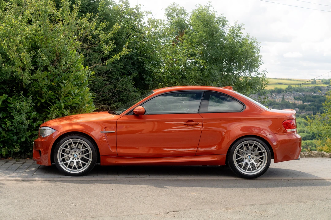 2011 BMW 1M - Image 7 of 31