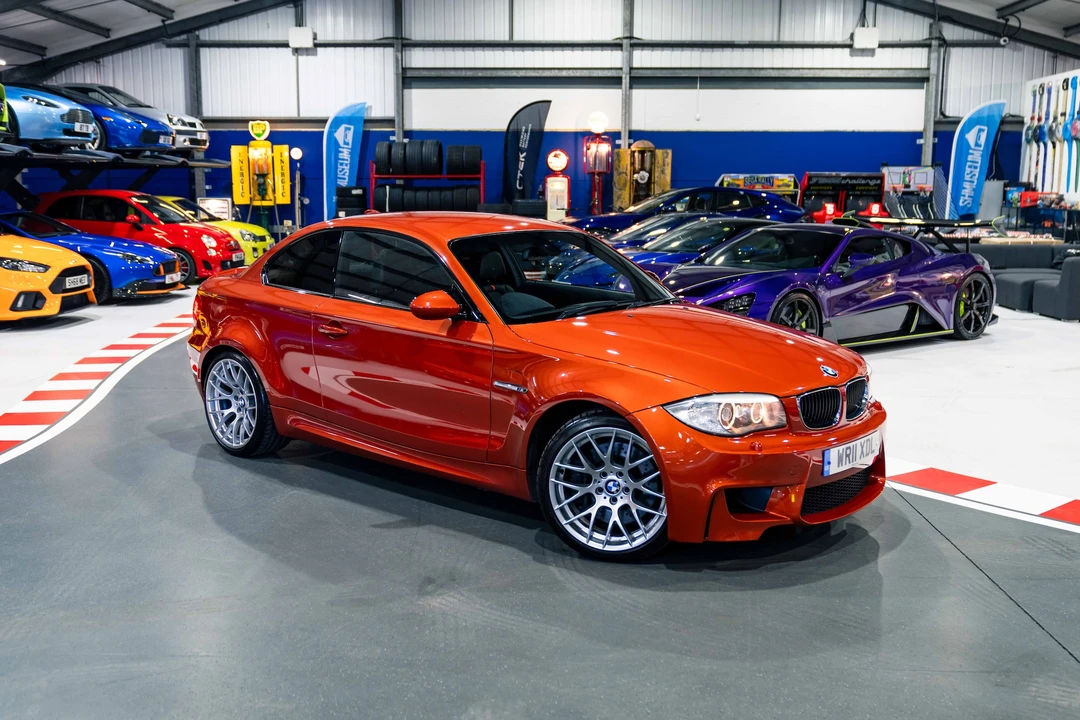 2011 BMW 1M - Image 17 of 31