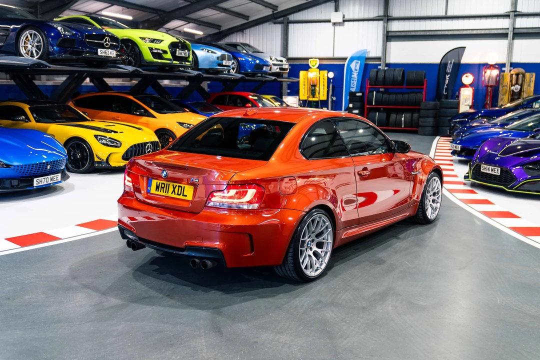 2011 BMW 1M - Image 7 of 31