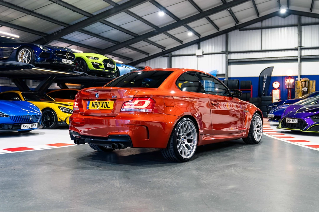 2011 BMW 1M - Image 16 of 31