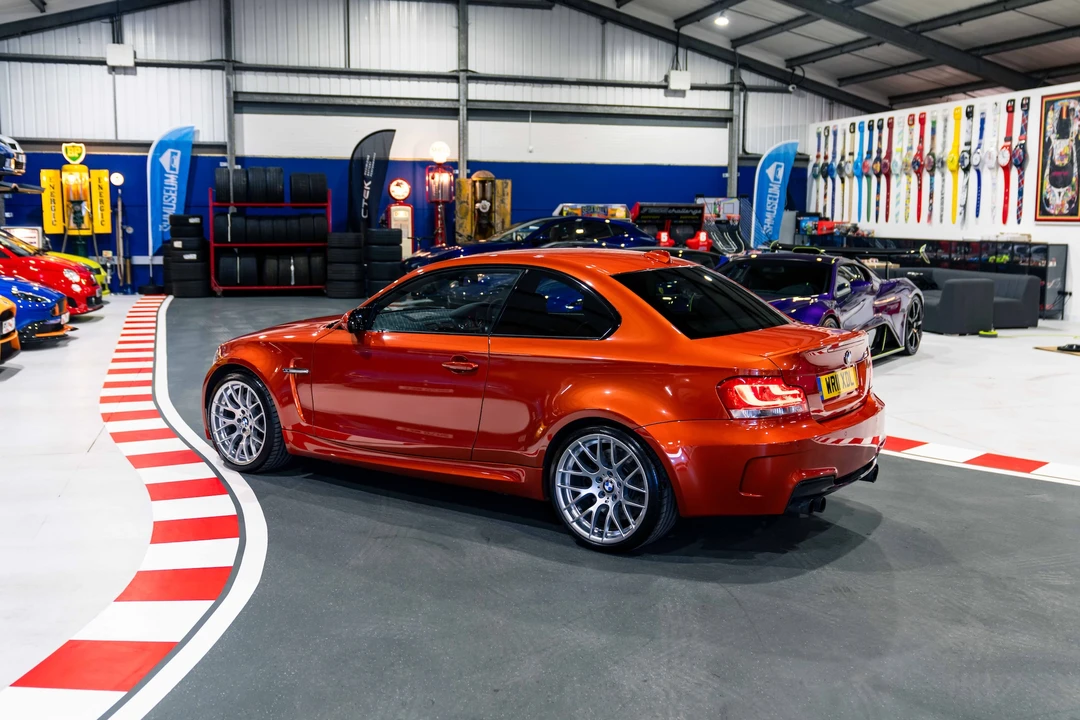 2011 BMW 1M - Image 14 of 31