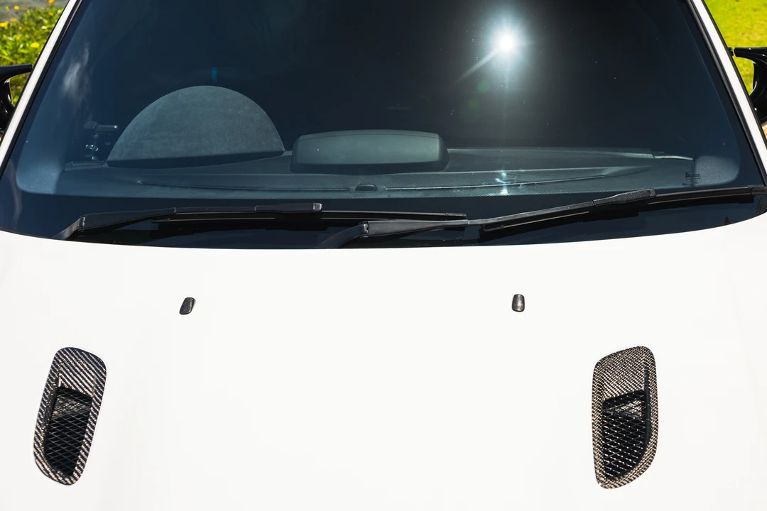 2011 BMW 1M - Image 30 of 31