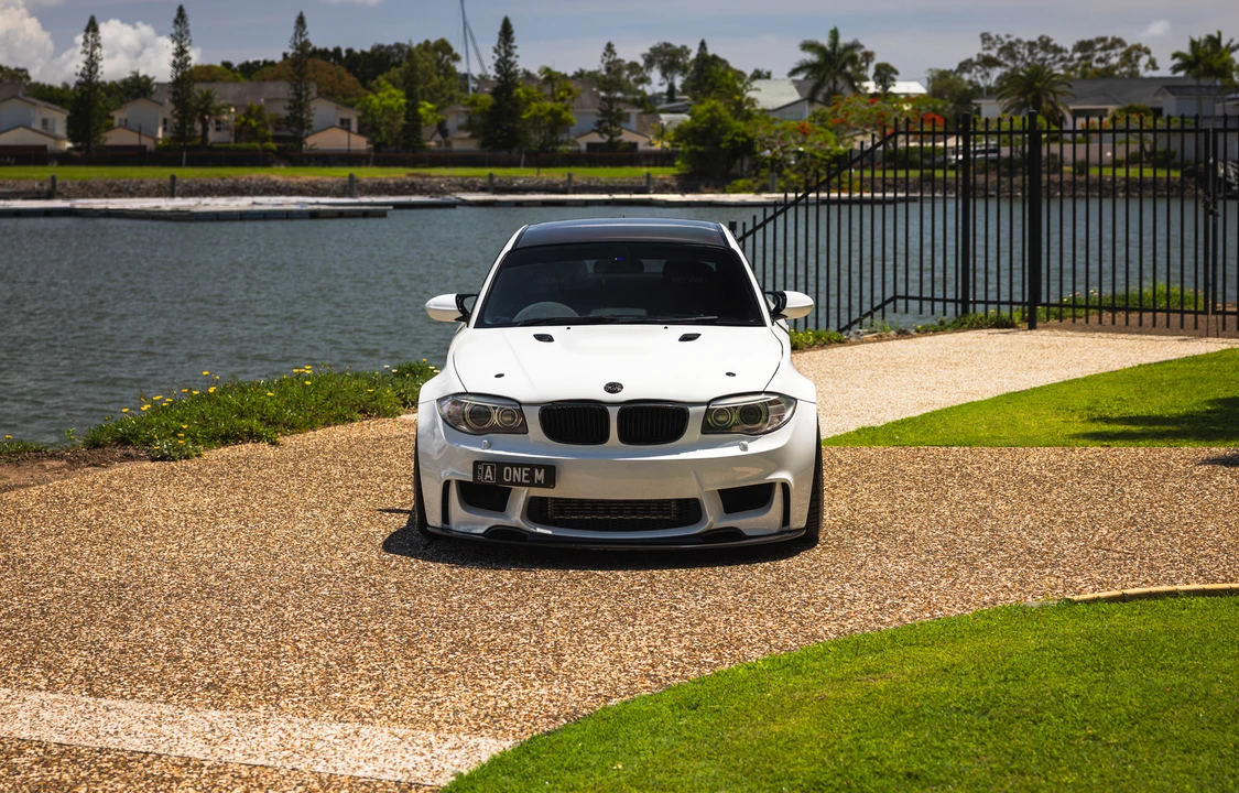 2011 BMW 1M - Image 2 of 31