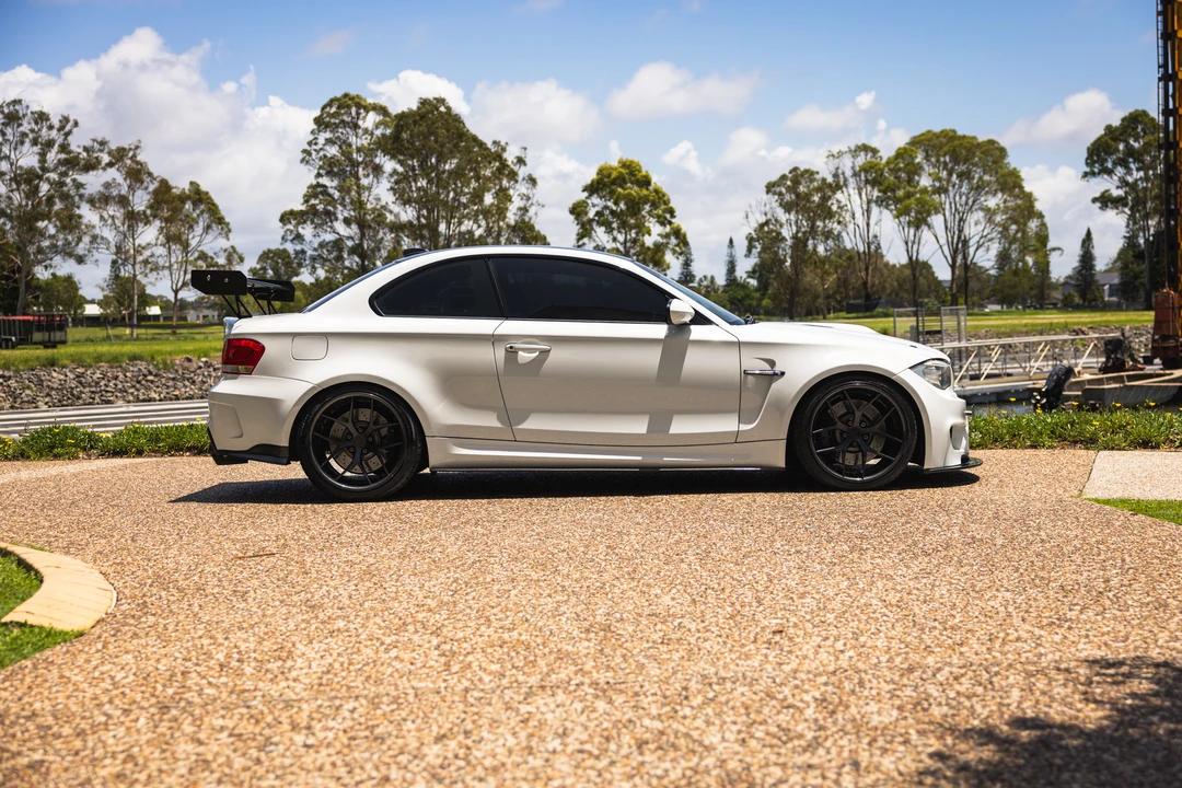 2011 BMW 1M - Image 4 of 31