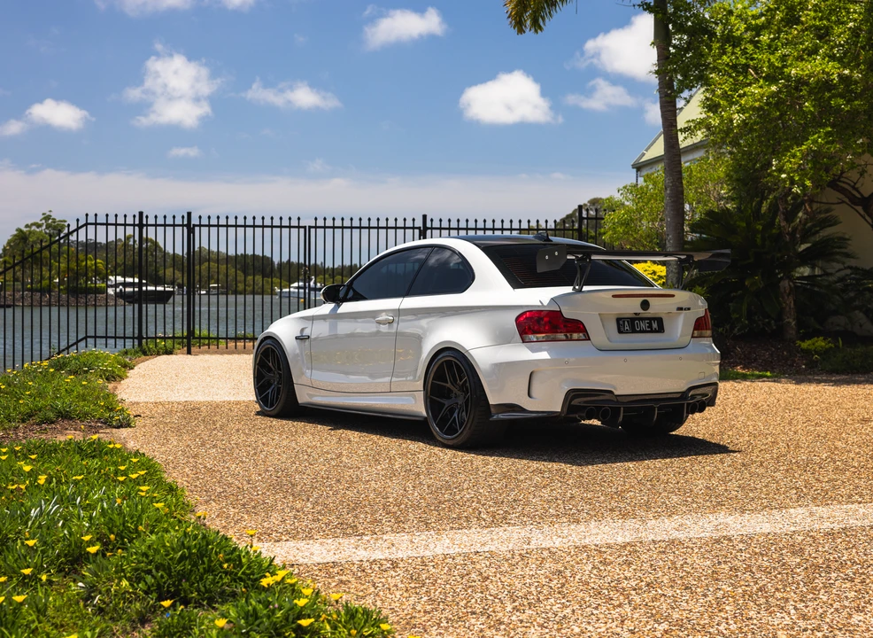 2011 BMW 1M - Image 13 of 31