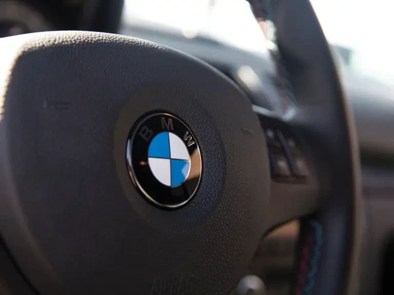 2011 BMW 1M - Image 12 of 31