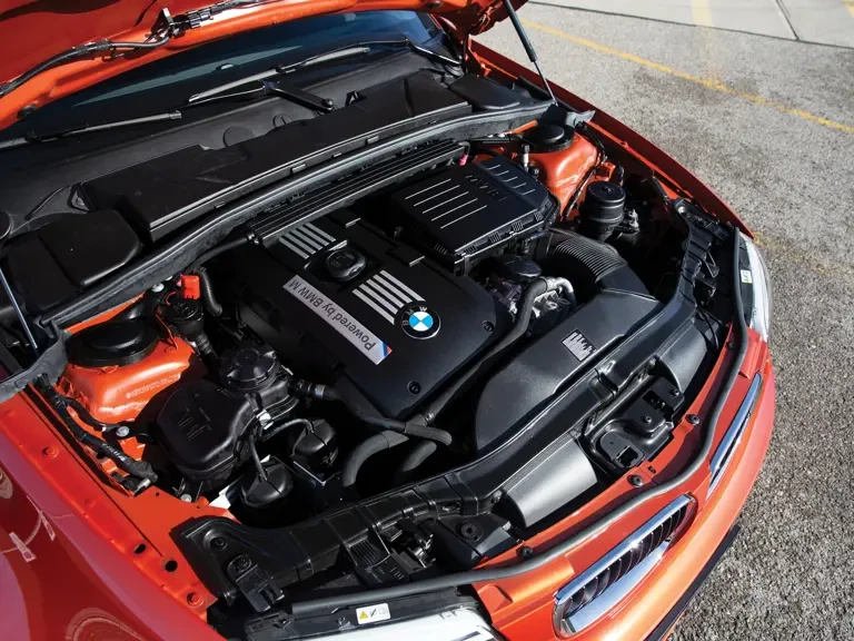 2011 BMW 1M - Image 4 of 31