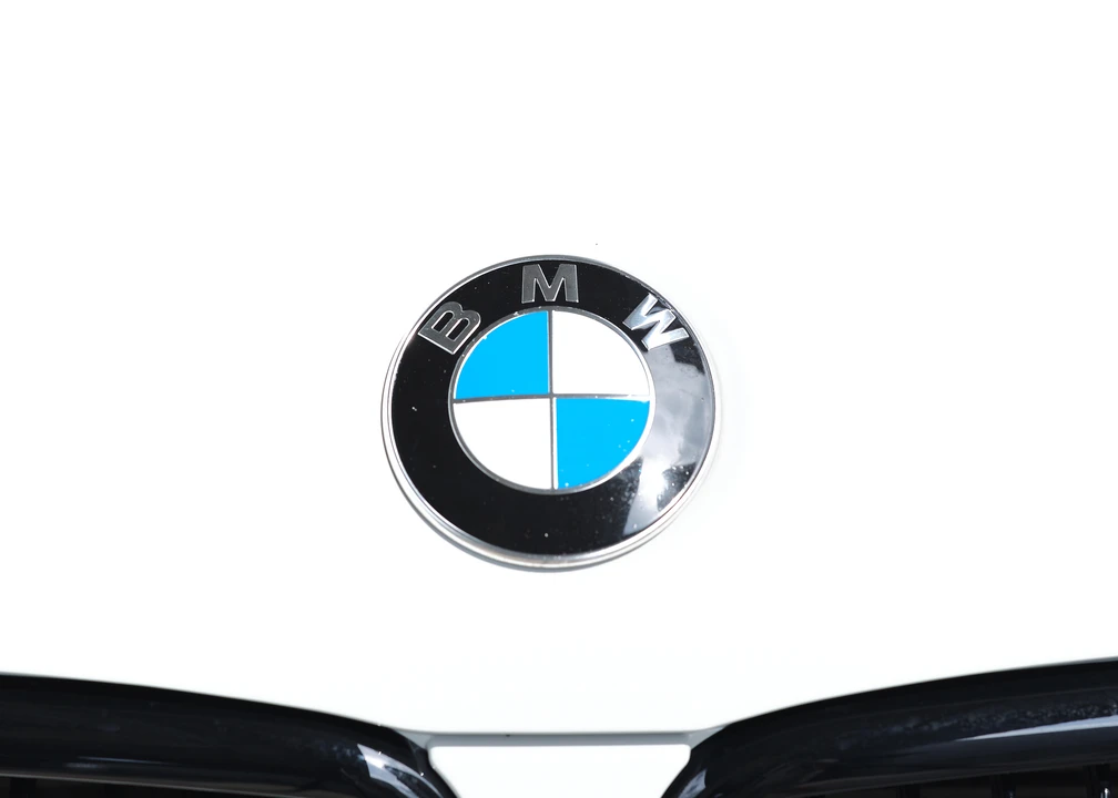 2011 BMW 1M - Image 26 of 31