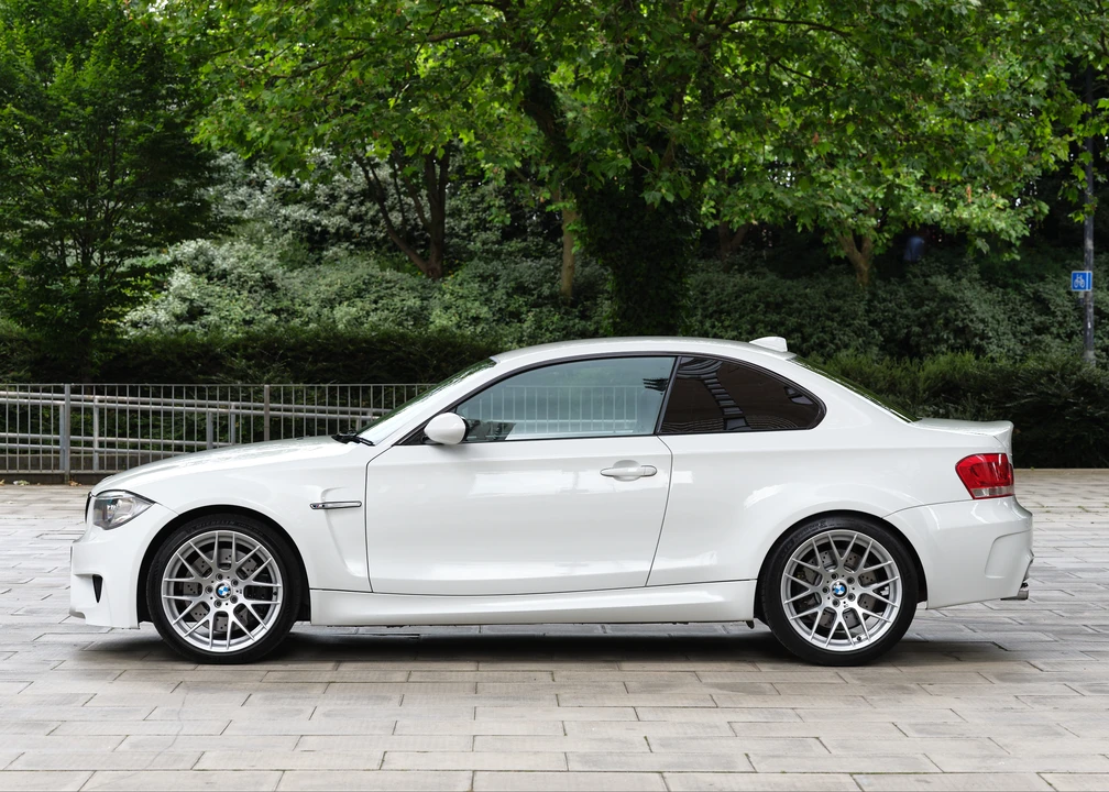 2011 BMW 1M - Image 4 of 31