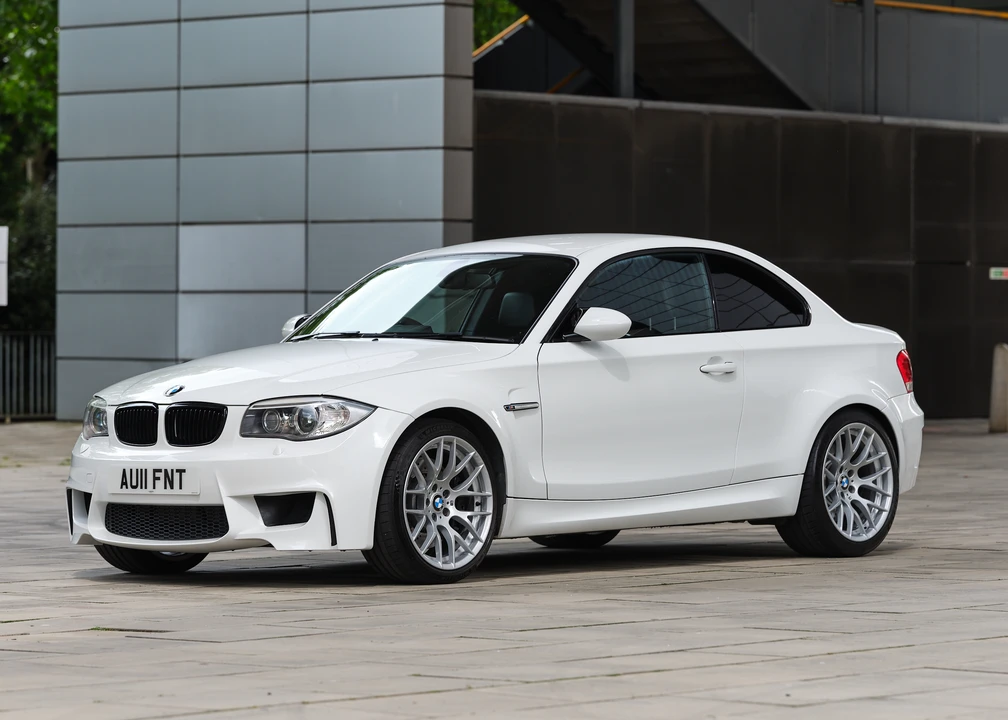 2011 BMW 1M - Image 11 of 31