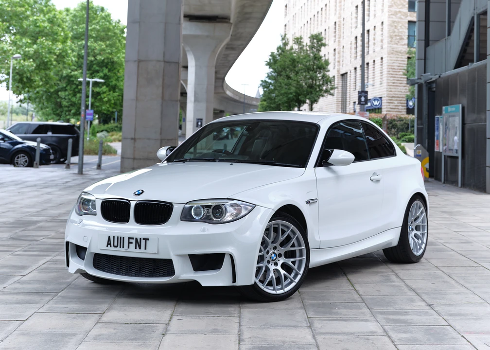 2011 BMW 1M - Image 15 of 31